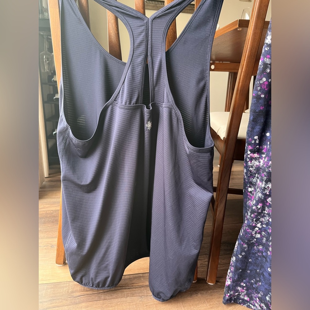 Tek Gear Navy Dri-Tek Shirt Top in Size 2X! Banded Bottom and Open Back! - Picture 5 of 5